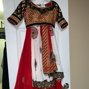 Ram Leela Chanya choli, Lengha
